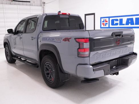 Used 2025 Nissan Frontier PRO-4X AWD/4WD image 7