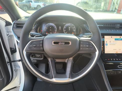 New 2026 Jeep Grand Cherokee Limited w/ Limited Altitude Package image 14