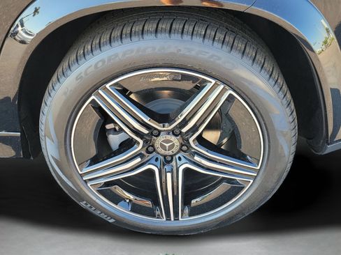 New 2026 Mercedes-Benz GLE 580 4MATIC image 5