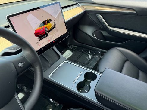 Used 2022 Tesla Model 3 Long Range AWD/4WD image 24