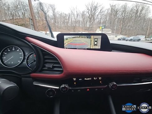 Certified 2021 MAZDA MAZDA3 Hatchback w/Premium Plus Pkg image 12