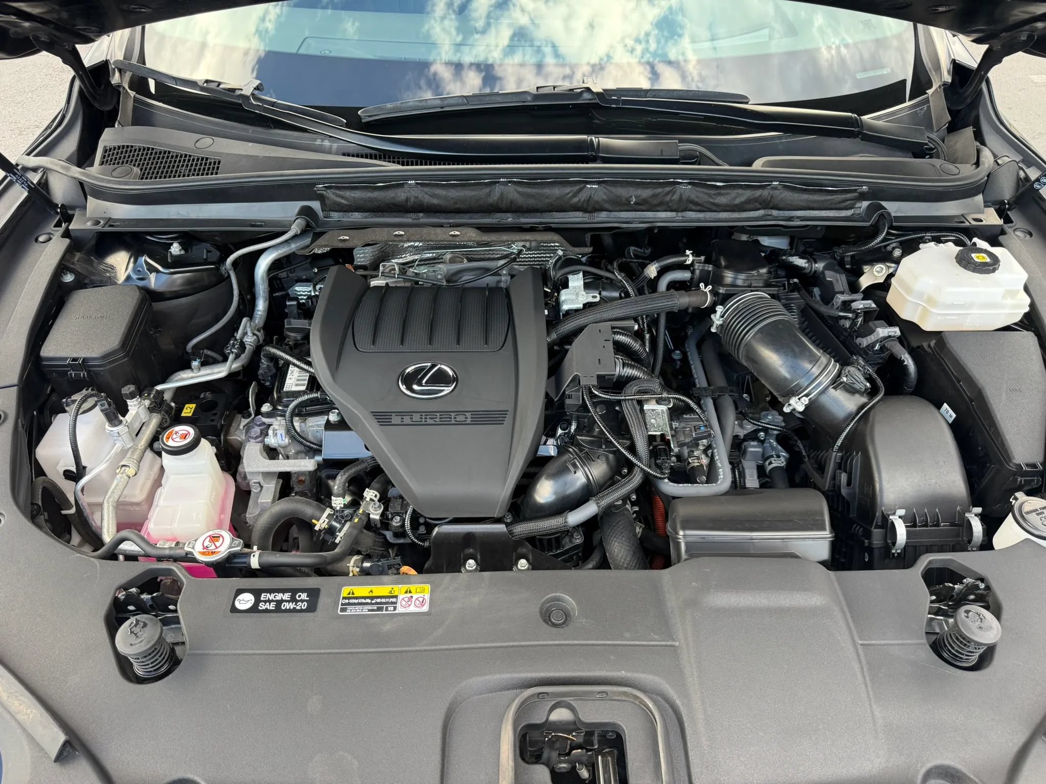 Used 2023 Lexus RX 500h F Sport w/ Cold Area Package AWD/4WD image 35