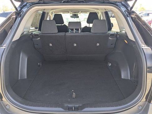 Used 2019 Toyota RAV4 LE image 12