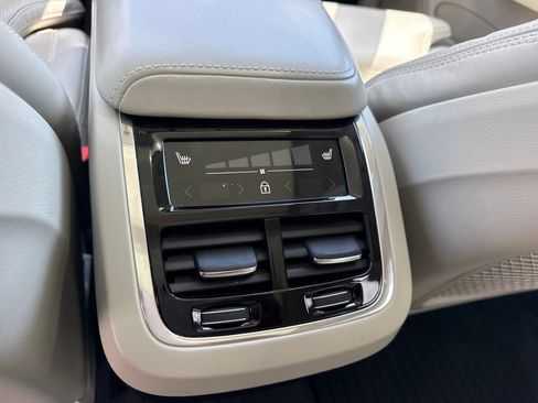 Used 2019 Volvo XC60 T6 Inscription w/ Protection Package Premier AWD/4WD image 16