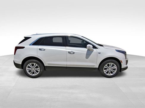 New 2025 Cadillac XT5 Luxury image 5