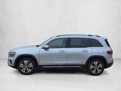Used 2026 Mercedes-Benz GLB 250 image 8