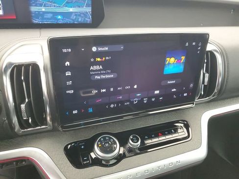 Used 2025 Ford Expedition Tremor AWD/4WD image 26