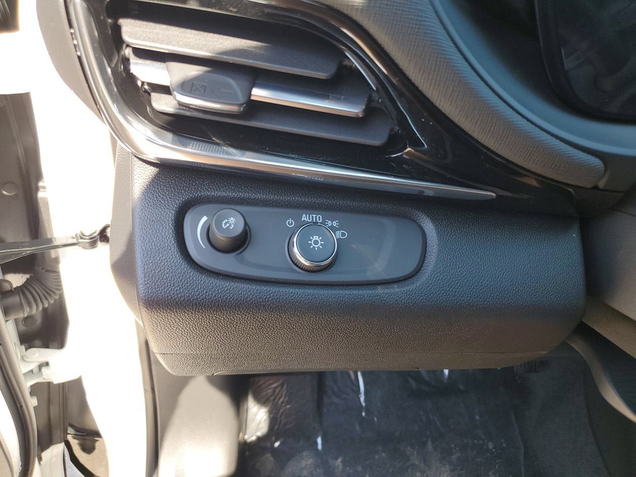 New 2026 Buick Envista Sport Touring w/ Convenience I Package FWD image 29