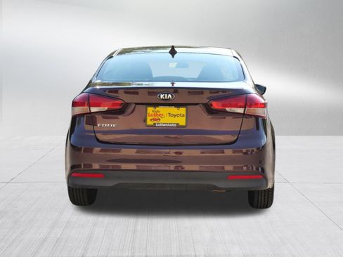 Used 2017 Kia Forte LX FWD image 6
