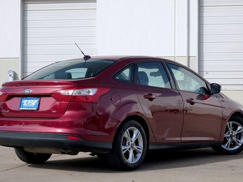 Used 2014 Ford Focus SE image 3