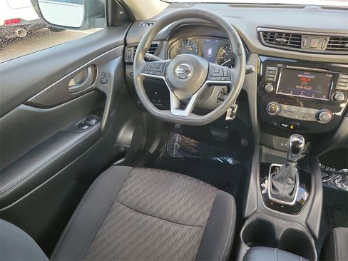 Certified 2020 Nissan Rogue S image 10