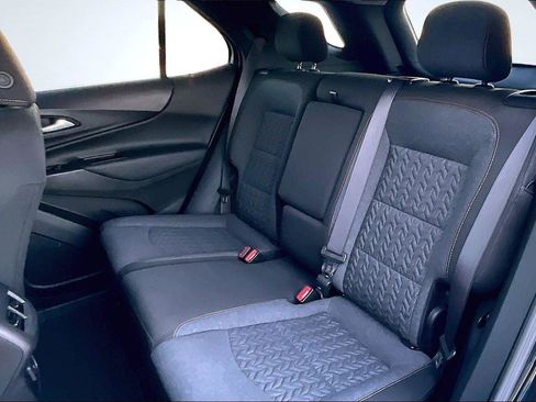 Used 2024 Chevrolet Equinox LT image 27