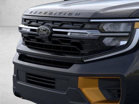 New 2026 Ford Expedition Tremor image 17