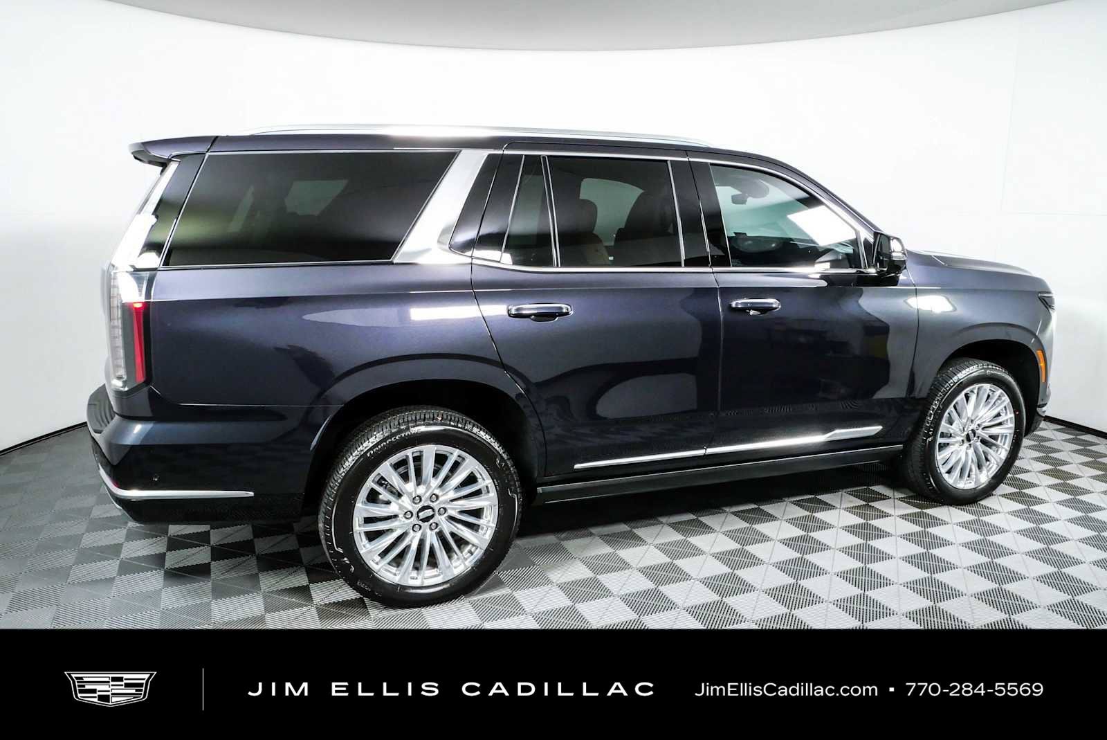 New 2026 Cadillac Escalade Luxury AWD/4WD image 2