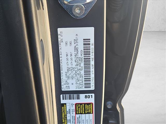Used 2025 Toyota Tacoma TRD Off-Road AWD/4WD image 21