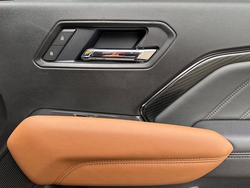 New 2026 GMC Canyon AT4 w/ Technology Plus Package AWD/4WD image 19