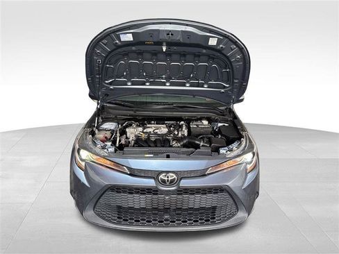 Used 2022 Toyota Corolla LE FWD image 11