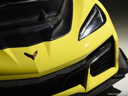 Used 2024 Chevrolet Corvette Z06 RWD image 20