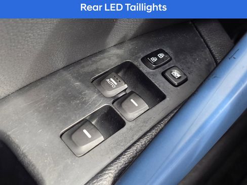 Used 2013 Hyundai Veloster Turbo image 29