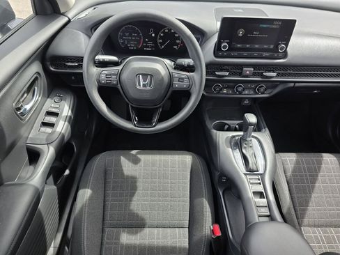 Used 2025 Honda HR-V LX image 29