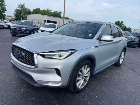 Used 2019 INFINITI QX50 Luxe FWD image 3