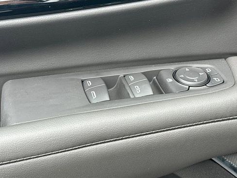 New 2026 Chevrolet Suburban LS image 12