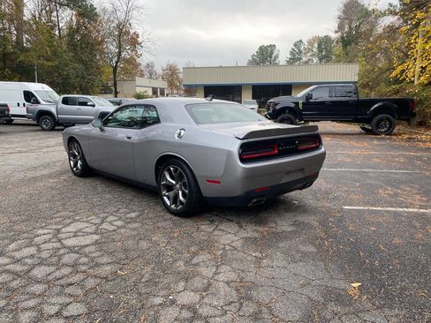 Used 2016 Dodge Challenger SXT Plus image 7