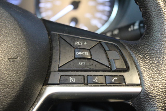 Used 2020 Nissan Rogue S AWD/4WD image 22