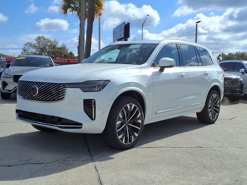 New 2026 Volvo XC90 B6 Ultra w/ Protection Package Premier image 3