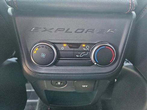 Certified 2025 Ford Explorer ST-Line RWD image 17