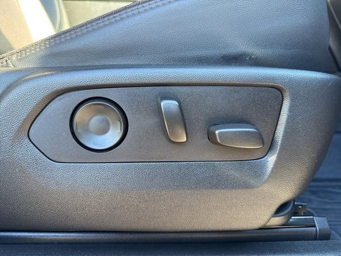 Used 2021 Chevrolet Suburban High Country w/ Premium Package image 37