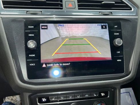 Used 2019 Volkswagen Tiguan SE image 21