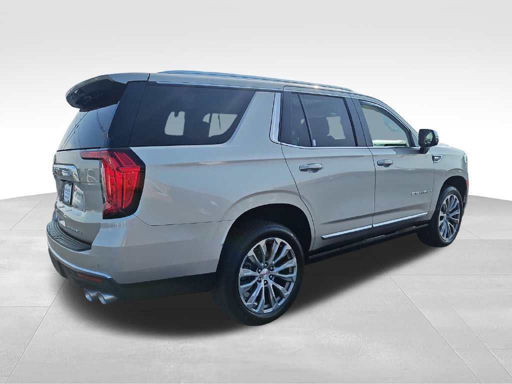 Used 2021 GMC Yukon Denali w/ Denali Premium Package AWD/4WD image 5