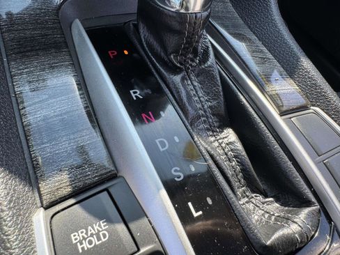 Used 2017 Honda Civic EX-T image 31