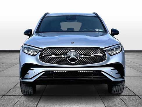 Certified 2025 Mercedes-Benz GLC 300 4MATIC image 2
