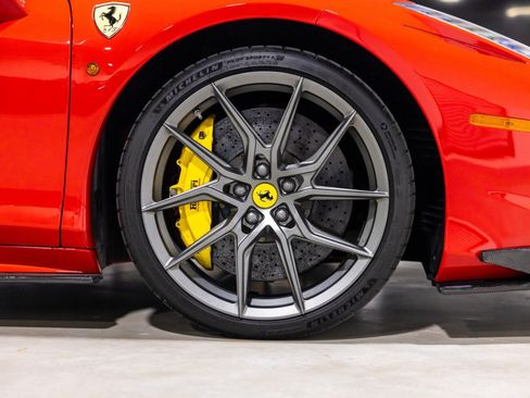 Used 2012 Ferrari 458 Italia Coupe RWD image 23