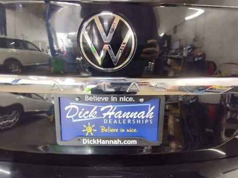 Used 2022 Volkswagen Atlas SE image 17