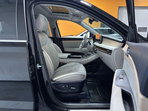 Used 2023 Hyundai Palisade Limited w/ Cargo Package AWD/4WD image 18