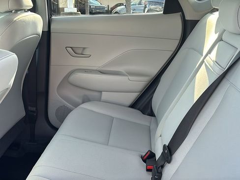 Used 2024 Hyundai Kona SEL image 29