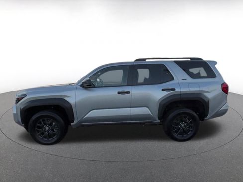 Used 2025 Toyota 4Runner SR5 image 9