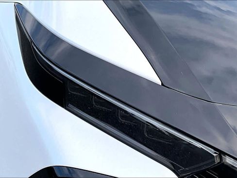 New 2025 Toyota Crown Platinum image 13