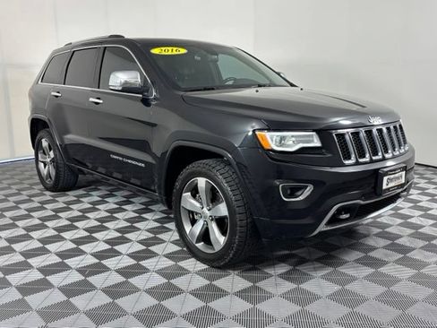 Used 2016 Jeep Grand Cherokee Overland AWD/4WD image 4