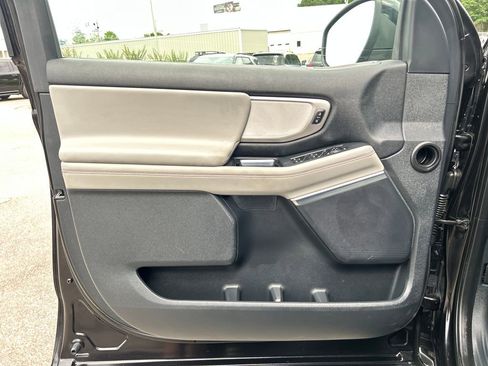 Used 2025 Ford Expedition Active image 9