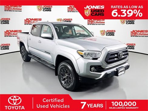 Certified 2022 Toyota Tacoma SR5 image 1