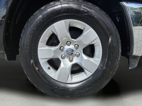 Used 2025 RAM 1500 Big Horn AWD/4WD image 37
