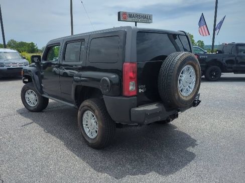 Used 2009 HUMMER H3 w/ Chrome Appearance Package AWD/4WD image 28