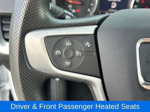 Used 2023 GMC Terrain SLE w/ Driver Convenience Package image 24