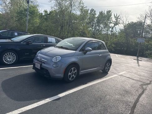 Used 2017 FIAT 500 e image 1