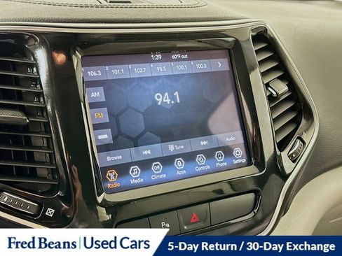 Used 2020 Jeep Cherokee Limited AWD/4WD image 19