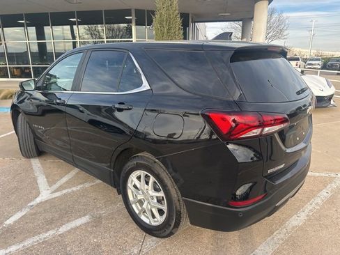 Used 2023 Chevrolet Equinox LT image 6